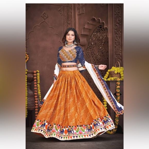 NEW Navratri special lehenga choli collection elegant Work yellow touch up work - Picture 2 of 5